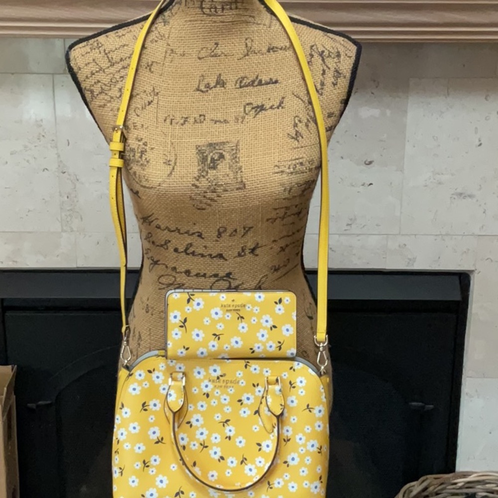 Kate Spade Yellow Daisy Convertible Crossbody Satchel and Matching Wallet